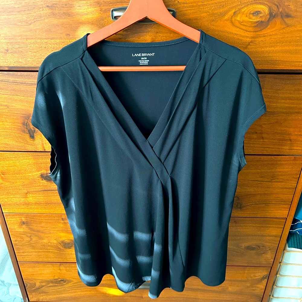 Lane Bryant plus black short sleeved blouse 18/20